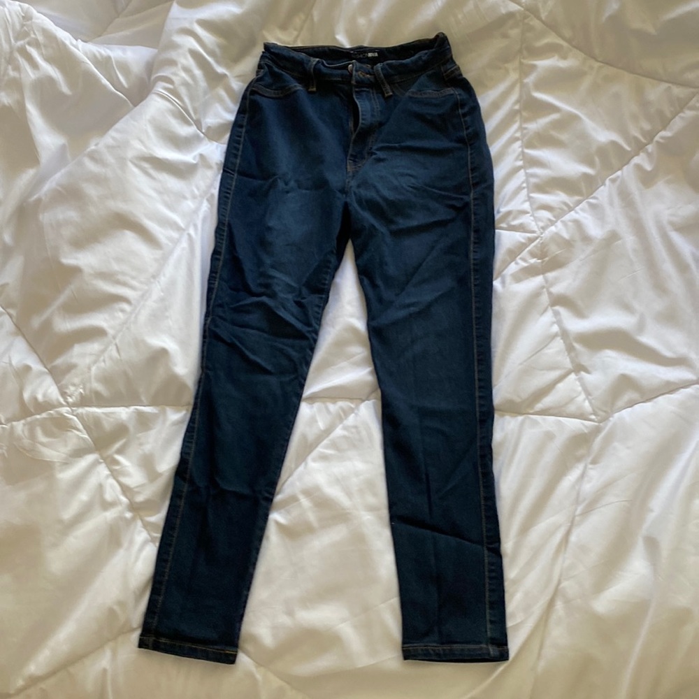 Fashion Nova dark wash skinny jeans